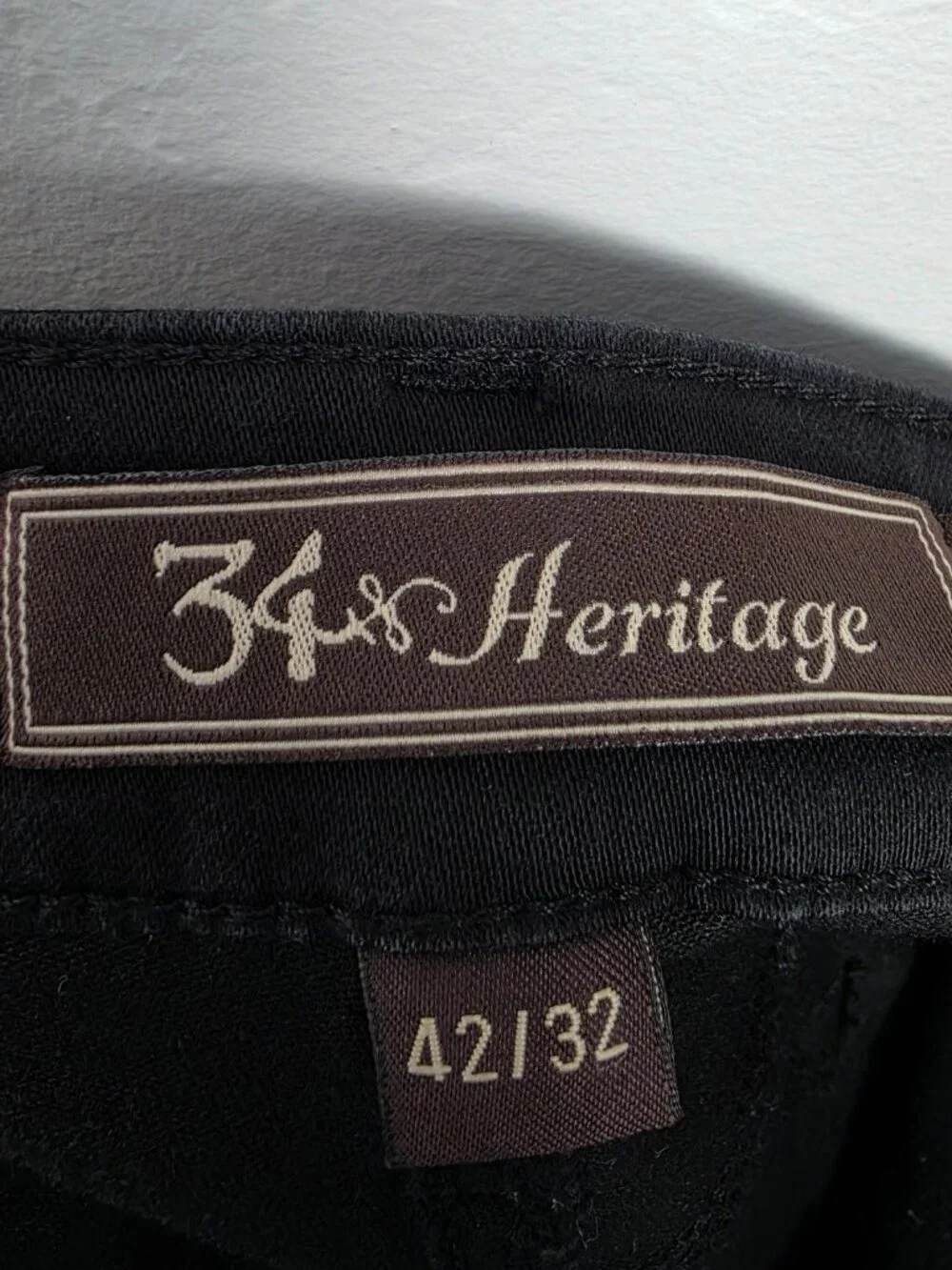 34 Heritage Size 42x32 Charisma Pants Stretch Comfort Classic Straight Leg Black